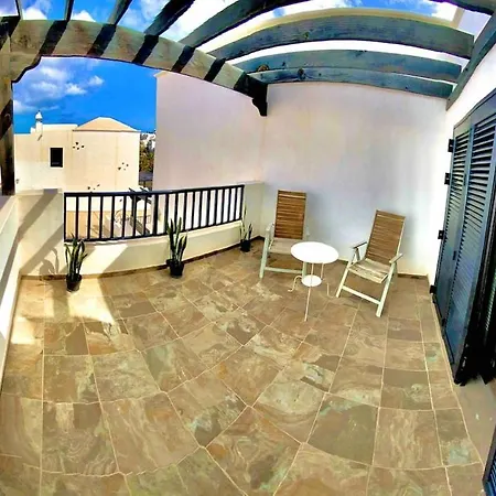 Iva House - Upper Floor Daire Playa Blanca