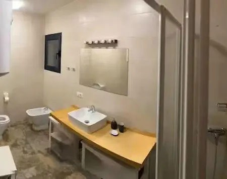 Iva House - Upper Floor Daire